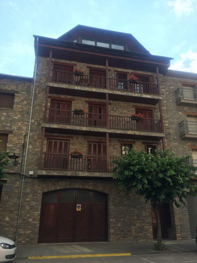 Apartament Neret II Sort Exterior photo