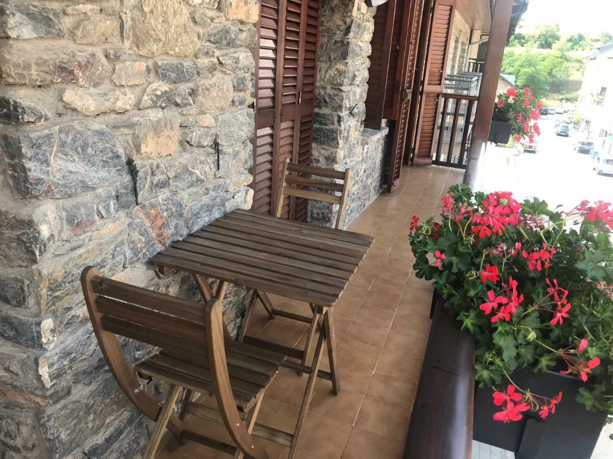 Apartament Neret II Sort Exterior photo